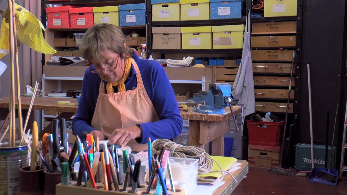 Les marionnettes naissent aussi, 2019 - Documentaire, 64'
Réalisé par Noémie Géron,
Produit par le Collectif NAPEN