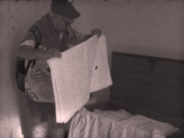Courir le passé, de peur qu'il n'échappe, en écriture - Film documentaire
