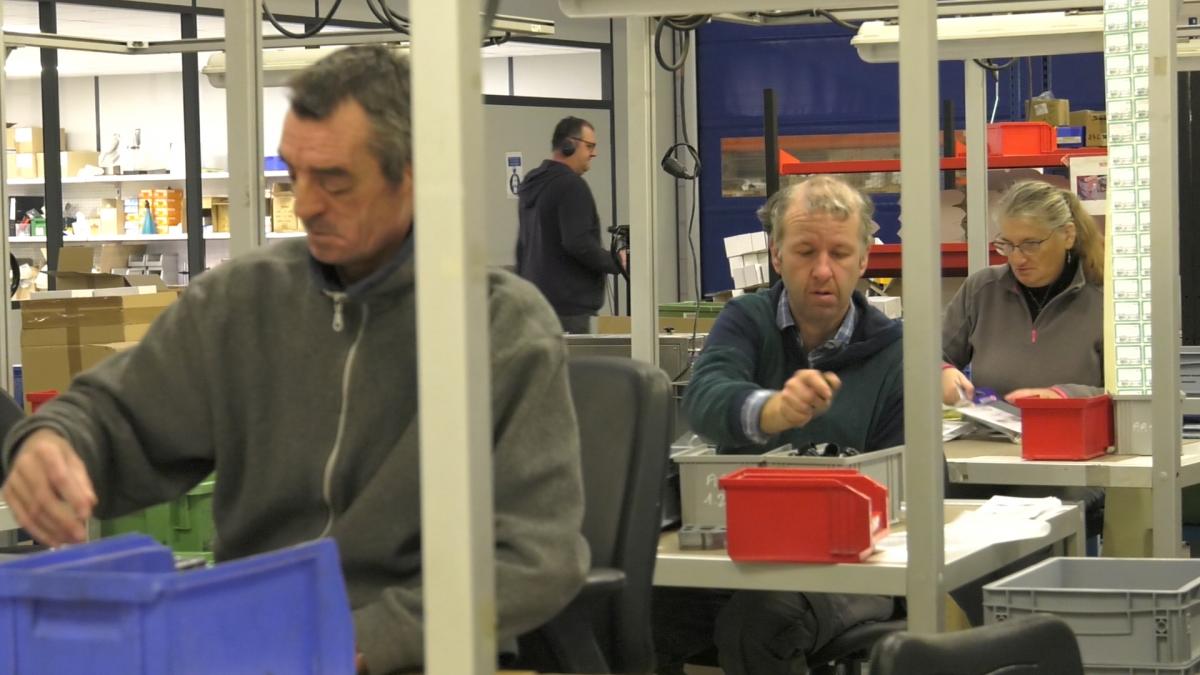 Symphonie pour un ESAT, 2024 - Documentaire, 26'
Réalisé par les travailleur.euses de l'ESAT du Tréport, accompagné.es par la réalisatrice intervenante Gabrielle Schaff