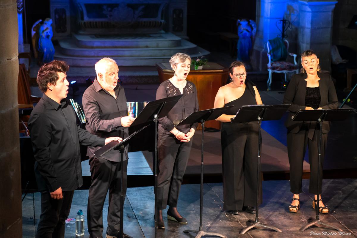 A 8 Clos , depuis 2025 - Ensemble vocal