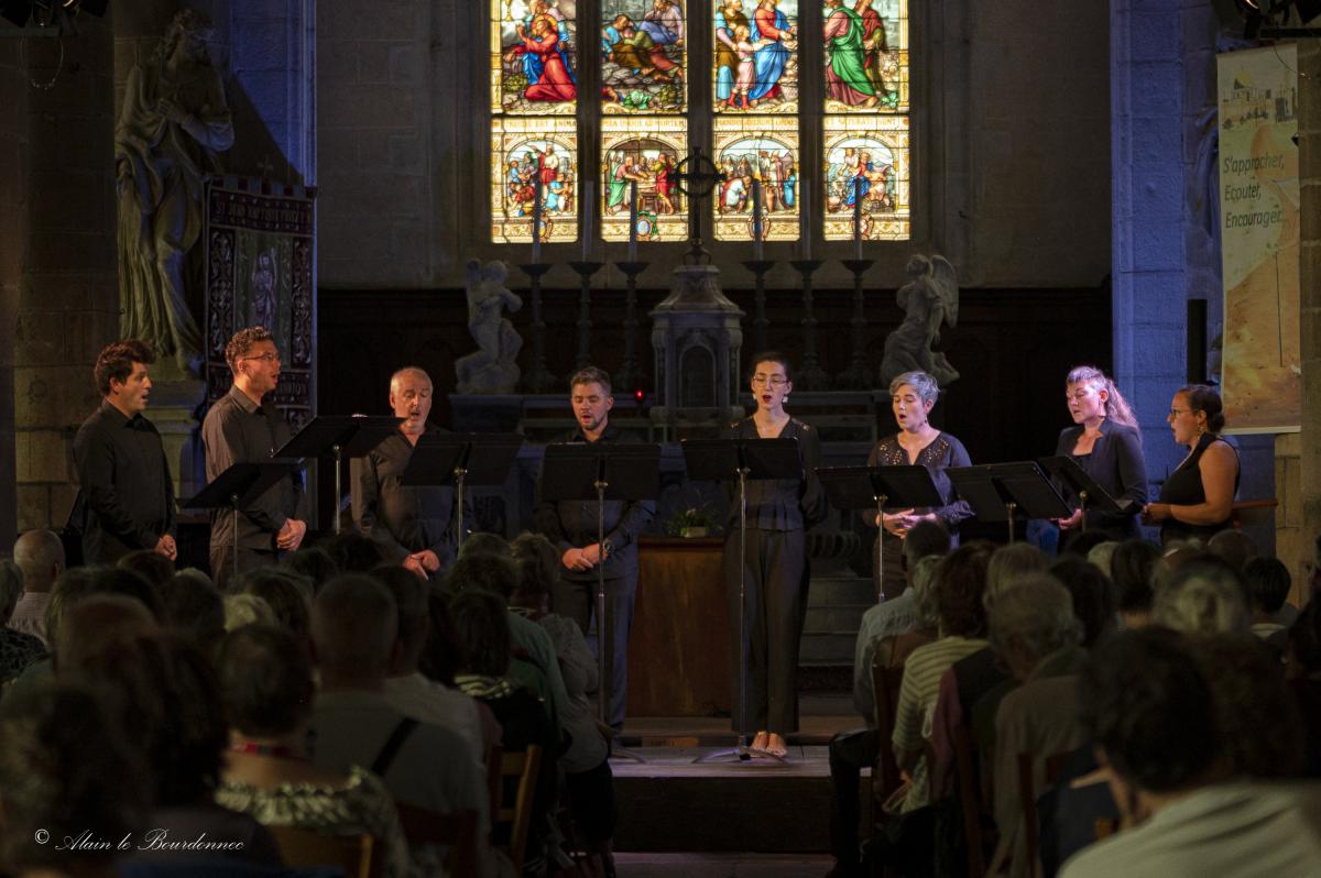 A 8 Clos , depuis 2025 - Ensemble vocal