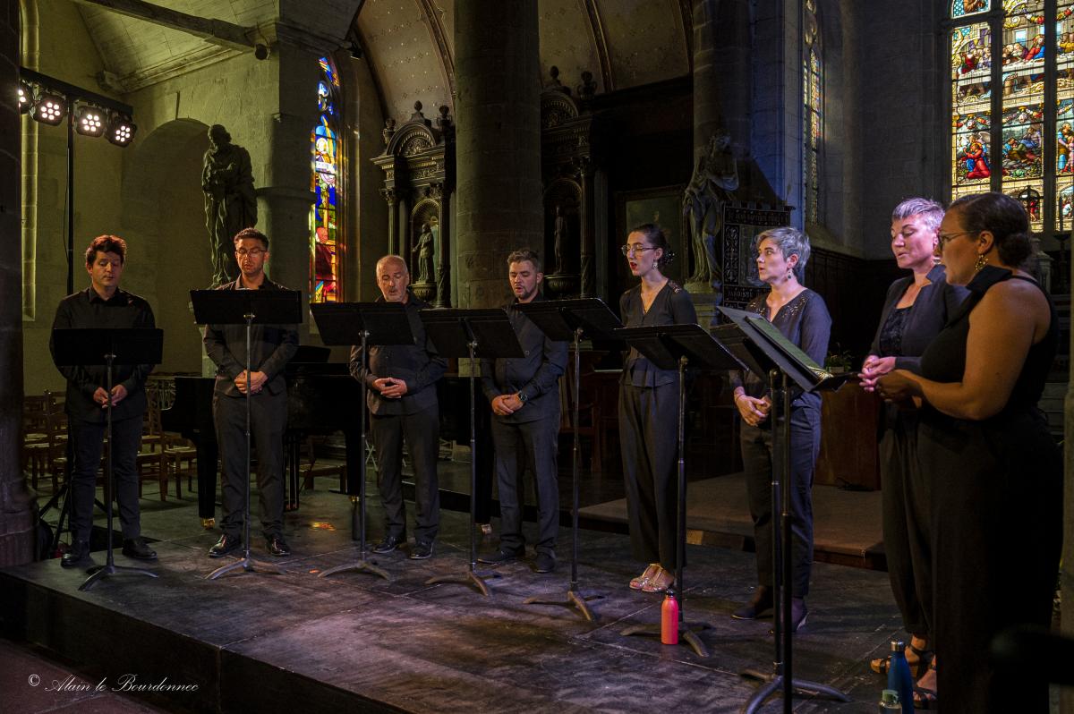 A 8 Clos , depuis 2025 - Ensemble vocal